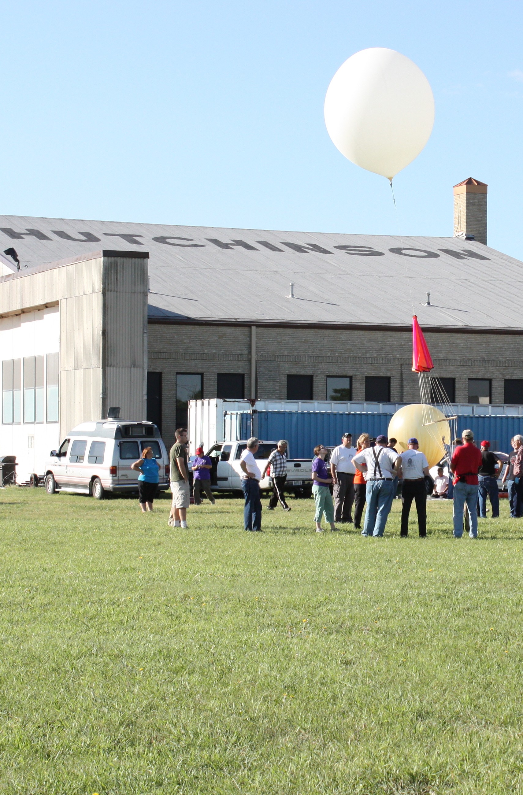 High Altitude Balloon launch from the Hutchinson Regional Airport (KHUT)